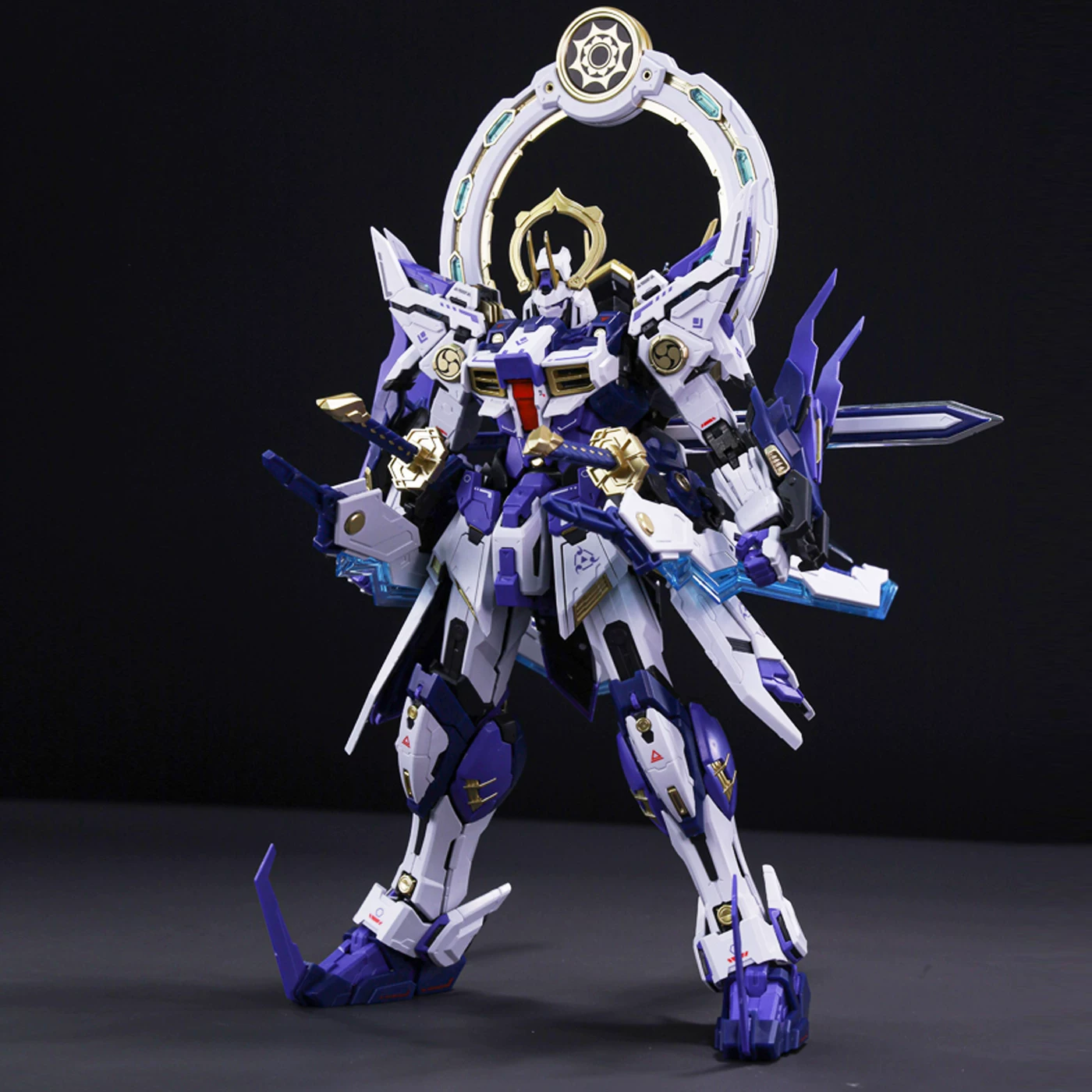 Model Kit Susanoo - Guerra dos Deuses 1/100 GMS-008 SUSANOO