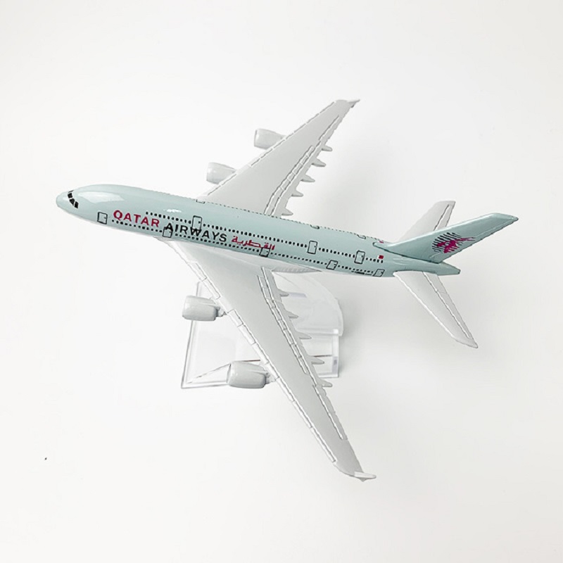 Modelo de Avião em Metal Fundi - Model Kit Plane avaliação e preço