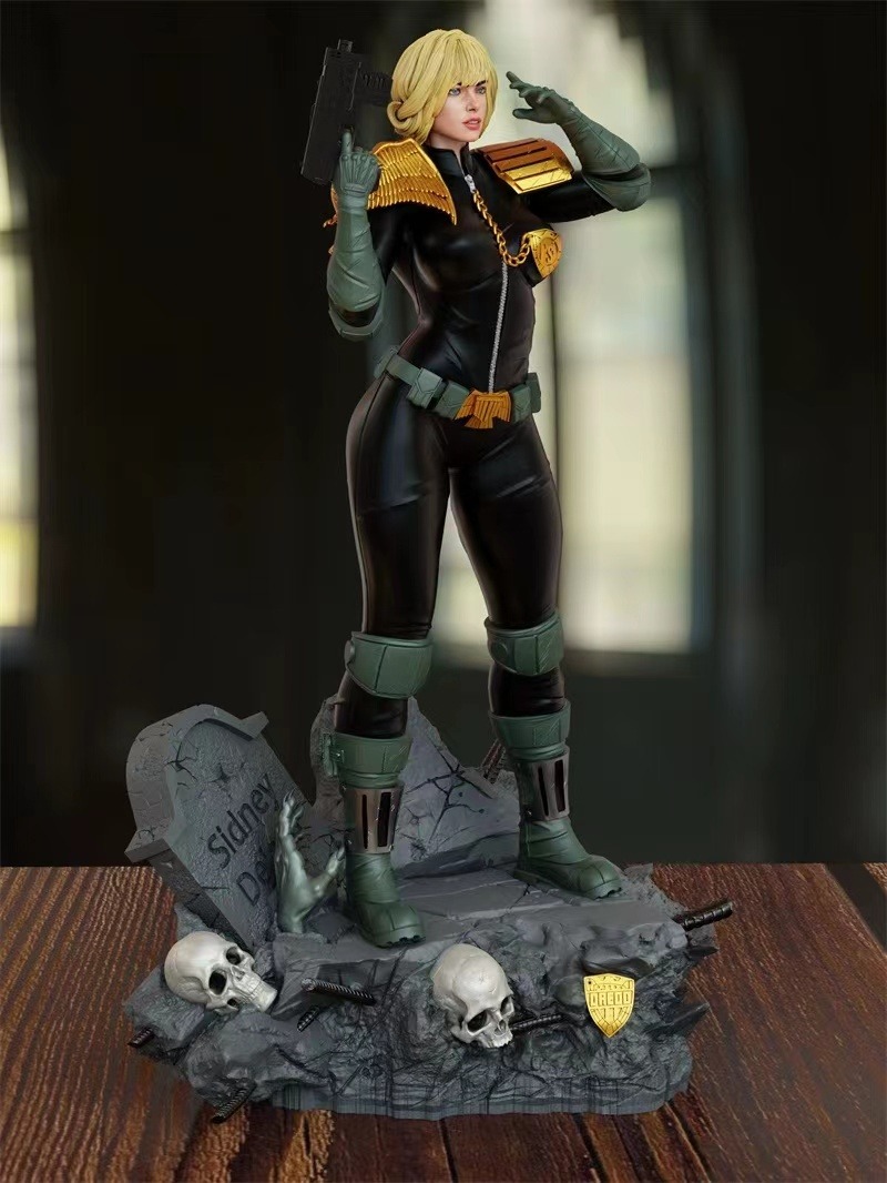 1/24 escala cassandra anderson - Model Kit Judge avaliação e preço