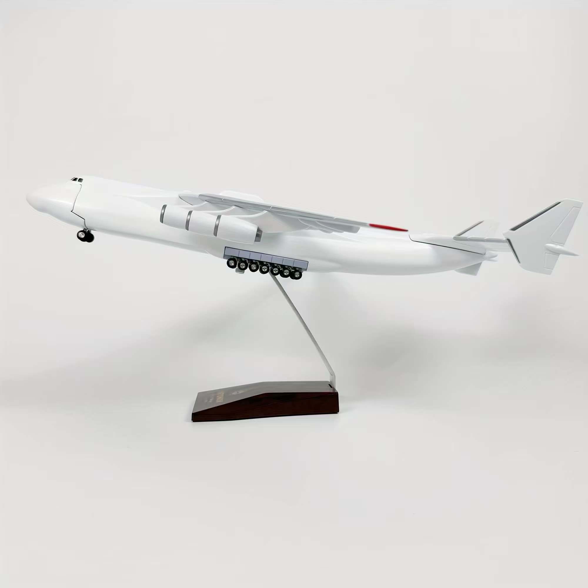Kit de Modelo de Avião em Bran - Model Kit Plane avaliação e preço