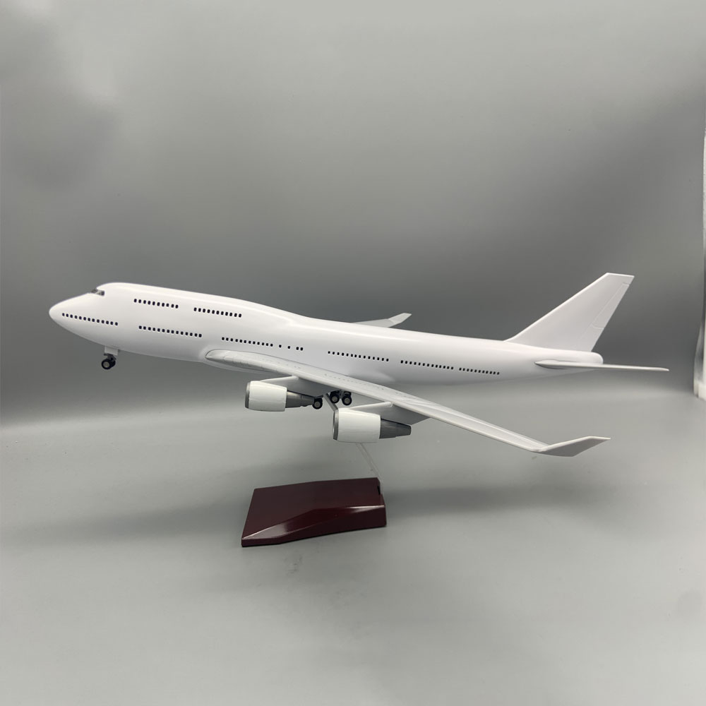 Kit de Modelo de Avião em Bran - Model Kit Plane avaliação e preço